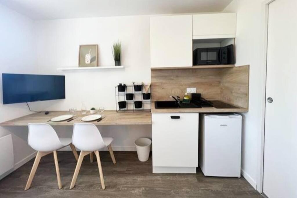 Suite Le Studio Mangue - Cosy & Vue Sur Le Jardin - Plages A Proximite Saint-Nazaire  Zewnętrze zdjęcie